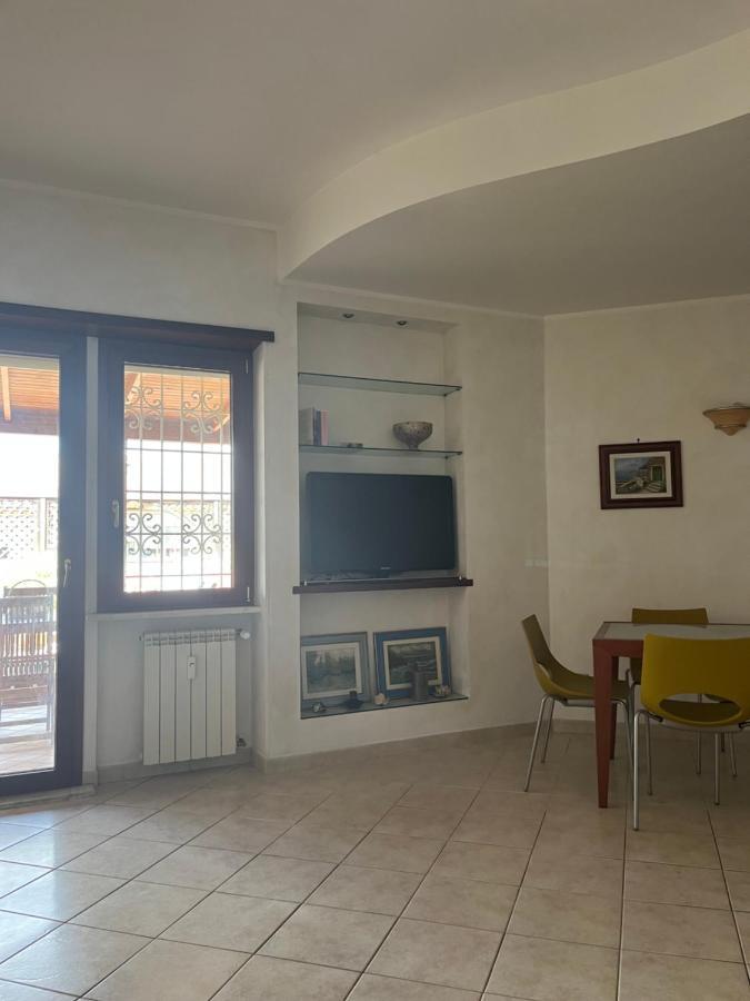 شقة Attico Con Terrazza In Via Dei Traghetti ليدو دي أوستيا المظهر الخارجي الصورة